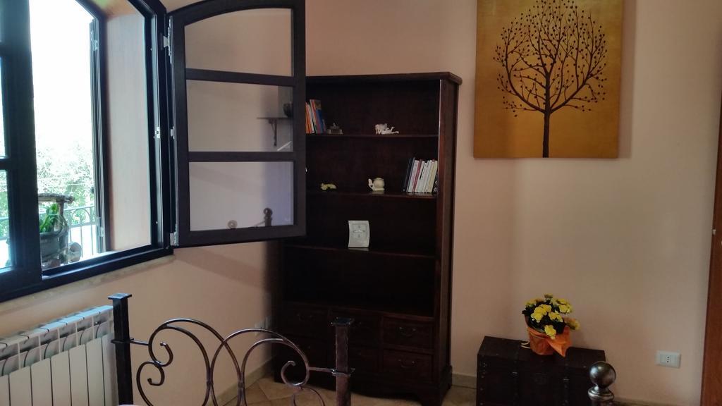 Casa Vacanze A Rava Francavilla di Sicilia Pokoj fotografie